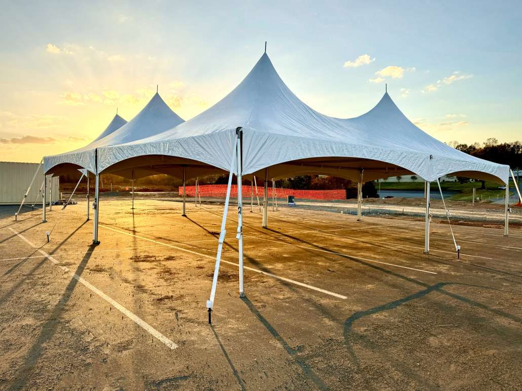 Tent at contrustion site tent for construction site in parking lot